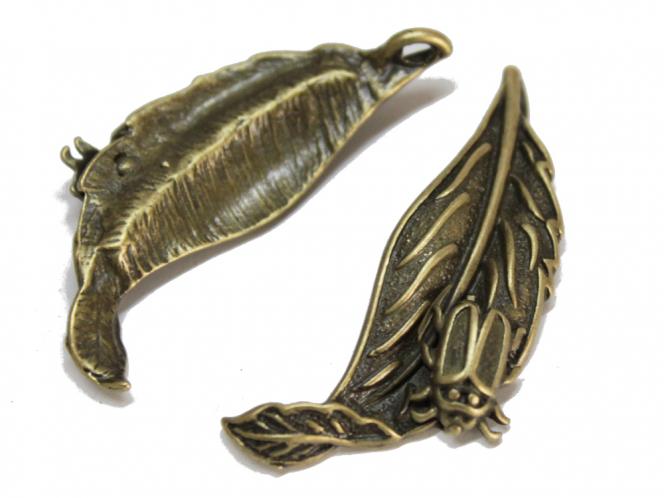 Blatt mit Käfer, ca. 43 x 23 mm, bronzef., 2 Stück 